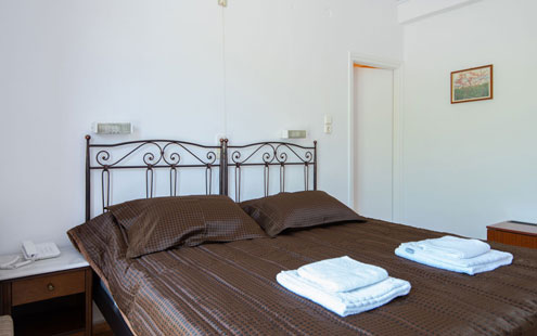 Comfortable double rooms in Sifnos
