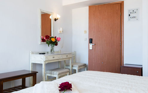 Double room at Artemon Hotel in Sifnos